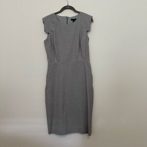 J. Crew Classic Gray Resume Dress Gray Size 4 Back Zip, Back Vent, Pockets